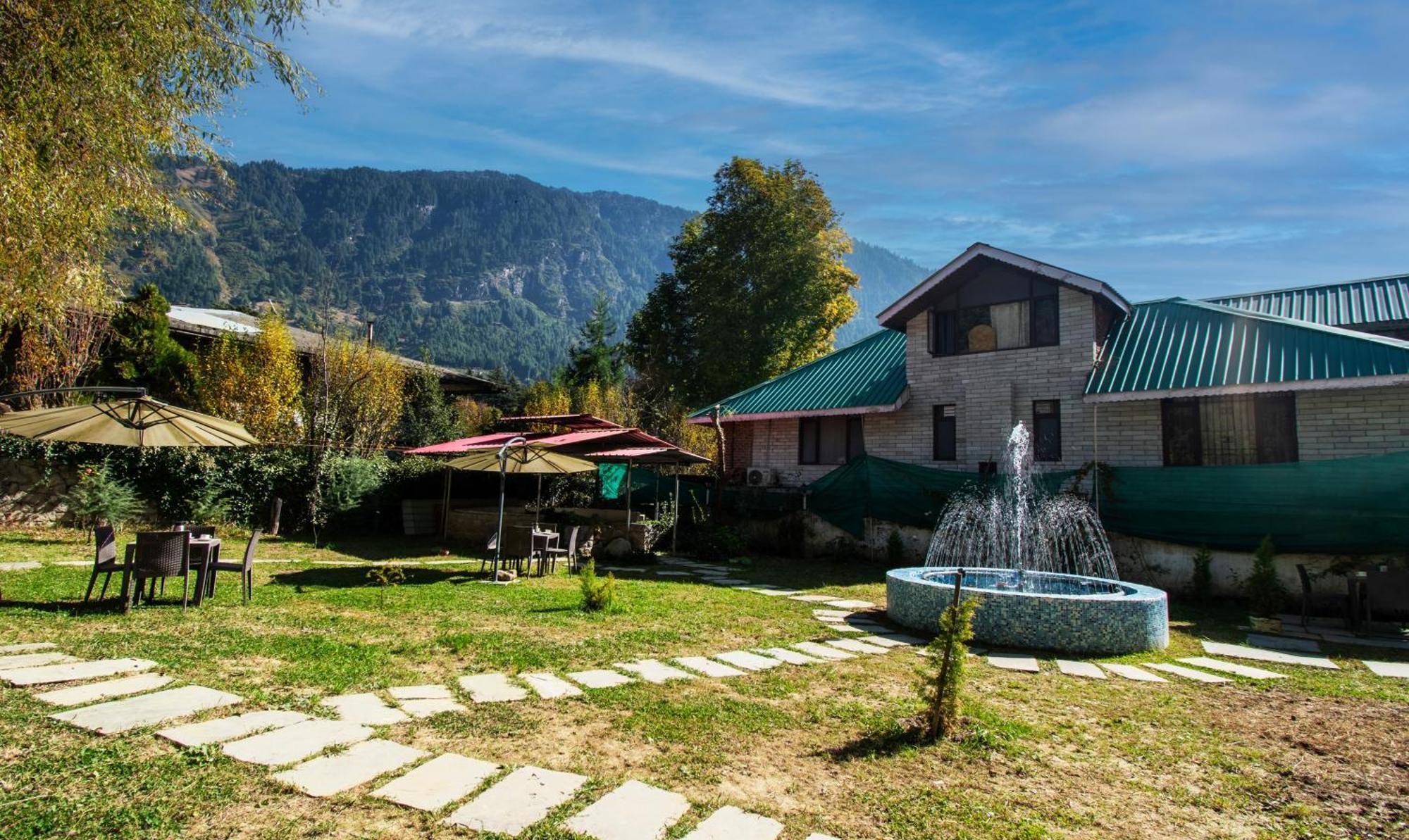 Ambika Residency, Near Hidimba Devi Temple Hotel Manāli Kültér fotó
